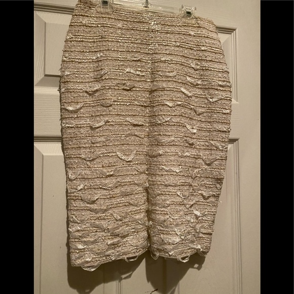 St John Knit Skirt - Picture 1 of 1